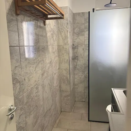 J&r , Rana Hedhun Apartamento Shëngjin