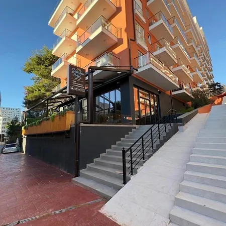 Apartman J&r , Rana Hedhun Shëngjin