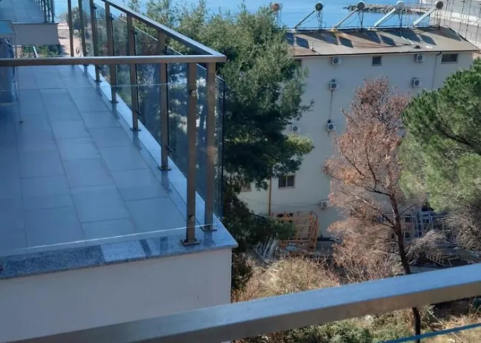 J&r , Rana Hedhun Apartamento *